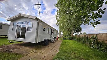 Pura Vida-stunning 2-bed Caravan in Clacton-on-sea