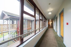 Bunkhouse/20bedroom/sleeps85/4acre/gamesroom/wifi