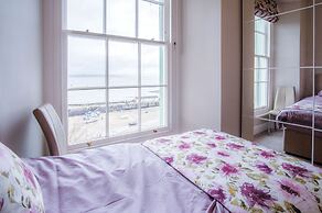Belle Vue Court - 2 Bedroom Apartment - Tenby