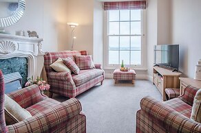 Belle Vue Court - 2 Bedroom Apartment - Tenby