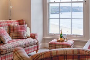 Belle Vue Court - 2 Bedroom Apartment - Tenby