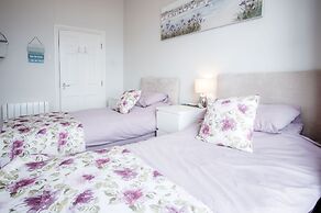 Belle Vue Court - 2 Bedroom Apartment - Tenby