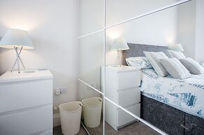 Belle Vue Court - 2 Bedroom Apartment - Tenby