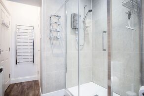 Belle Vue Court - 2 Bedroom Apartment - Tenby