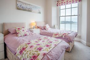 Belle Vue Court - 2 Bedroom Apartment - Tenby