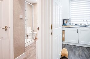 Belle Vue Court - 2 Bedroom Apartment - Tenby