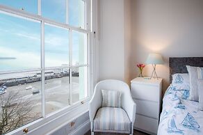 Belle Vue Court - 2 Bedroom Apartment - Tenby