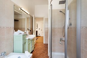 Bright Apartment in San Martino by Wonderful Italy