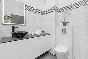 Apartment Close to the Beach by Renters