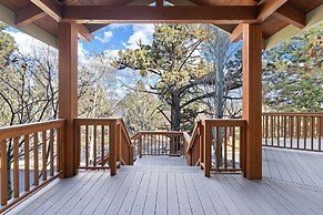 Lucy Lou 30 Day Minimum 3 Bedroom Home by RedAwning