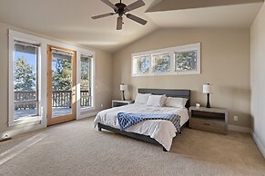 Lucy Lou 30 Day Minimum 3 Bedroom Home by RedAwning