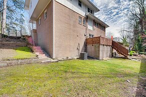 Charming Atlanta Home w/ Yard: 7 Mi to Downtown!