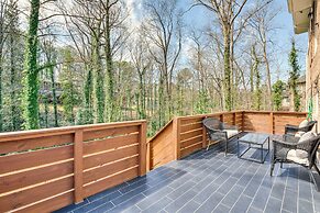 Charming Atlanta Home w/ Yard: 7 Mi to Downtown!