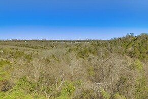 Branson Retreat w/ Balcony Near Silver Dollar City