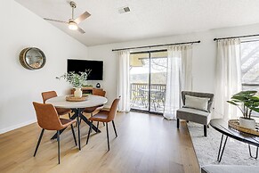 Pointe Royale Condo: Pickleball, Pools & Golf!