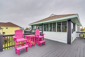 Lovely Crystal Beach House w/ Deck: Walk to Ocean!