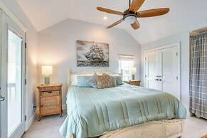 Lovely Crystal Beach House w/ Deck: Walk to Ocean!