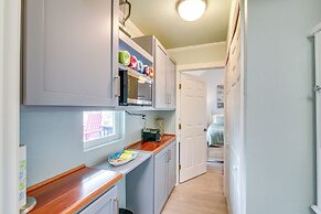 Lovely Crystal Beach House w/ Deck: Walk to Ocean!