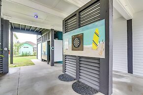 Lovely Crystal Beach House w/ Deck: Walk to Ocean!