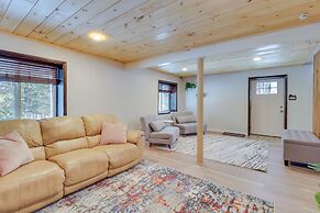 Private Cottage-style Getaway in Pocono Mountains!