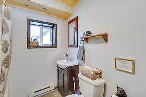 Private Cottage-style Getaway in Pocono Mountains!
