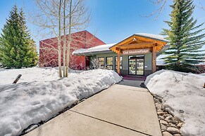 Fraser Condo w/ Ski Shuttle & Resort Amenities!