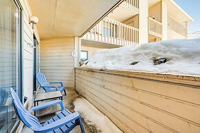 Fraser Condo w/ Ski Shuttle & Resort Amenities!
