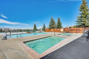 Fraser Condo w/ Ski Shuttle & Resort Amenities!