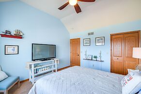 Galena Townhome w/ Deck & Golf Course View!