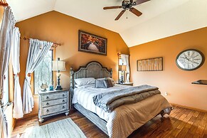 Galena Townhome w/ Deck & Golf Course View!