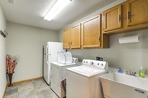 Galena Townhome w/ Deck & Golf Course View!