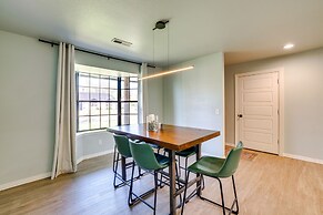Lovely Bentonville Home w/ Grill: 1 Mi to Downtown