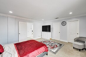 South Central Los Angeles Home w/ Patio