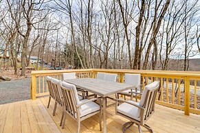 Family-friendly Albrightsville Cabin: Deck & Views