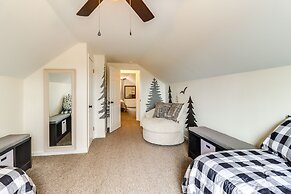 Family-friendly Albrightsville Cabin: Deck & Views