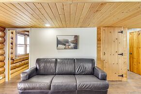 Lakefront Park Rapids Cabin w/ Decks & Boat Dock!