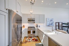 Sleek Oxnard Townhouse w/ Balconies: Walk to Beach