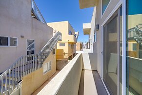 Sleek Oxnard Townhouse w/ Balconies: Walk to Beach
