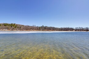 Park Rapids Lake Retreat w/ Dock + Screened Porch!