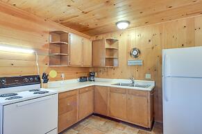 Serene Park Rapids Cabin: Fire Pit, Lake Access!