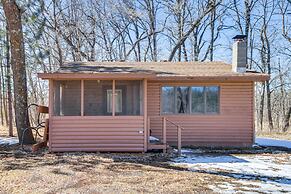 Serene Park Rapids Cabin: Fire Pit, Lake Access!