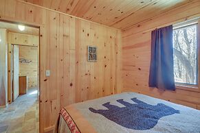 Serene Park Rapids Cabin: Fire Pit, Lake Access!