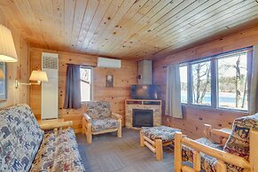 Serene Park Rapids Cabin: Fire Pit, Lake Access!