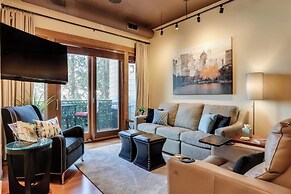 Walk Downtown: Stunning Condo w/ Attached Garage