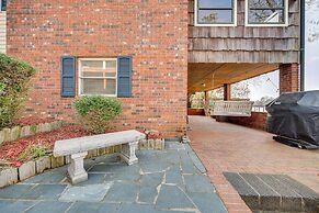 Lakefront New London Home: Dock, Fire Pit + Views!