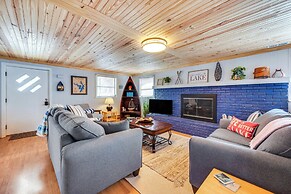 Lakefront New London Home: Dock, Fire Pit + Views!