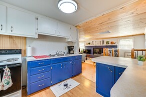 Lakefront New London Home: Dock, Fire Pit + Views!