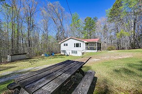 Serene Home Between Lake Jocassee & Lake Keowee!