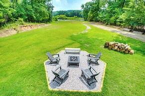 Riverfront Royal Home w/ Hot Tub & Fire Pits!