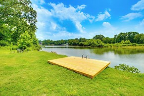 Riverfront Royal Home w/ Hot Tub & Fire Pits!